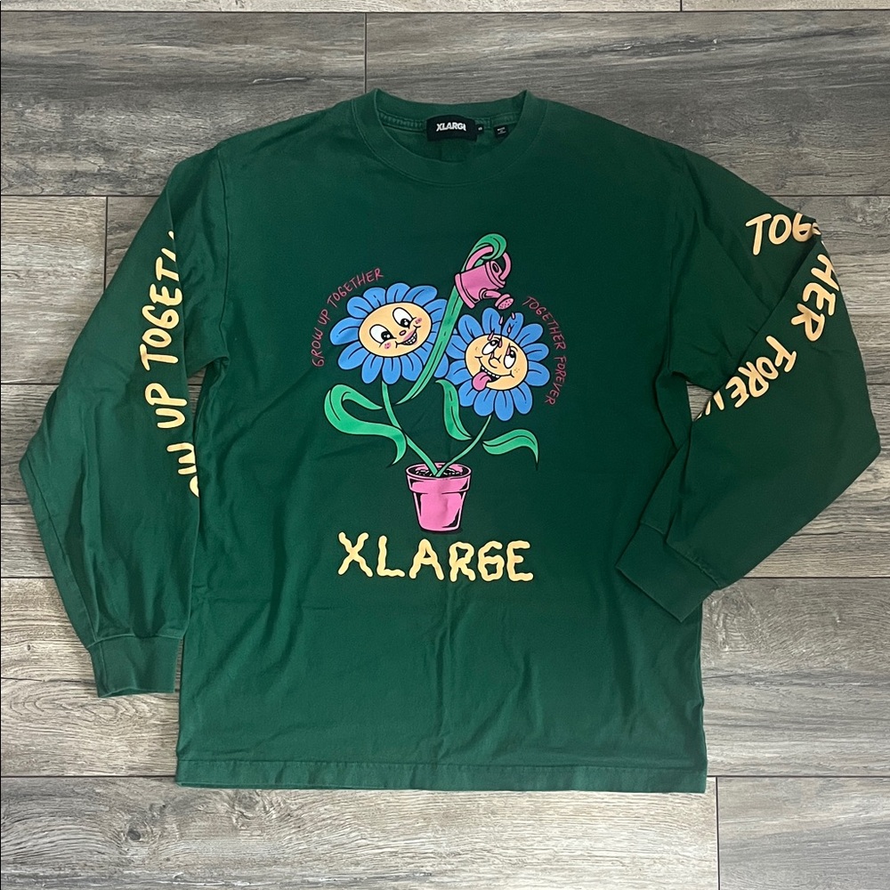 Green Graphic Long Sleeve Tee